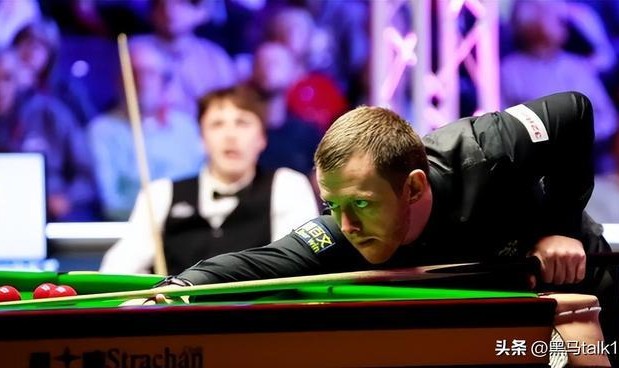 开云中国-500万英镑输光，住出租屋的破产冠军，对阵开劳斯莱斯的豪门公子