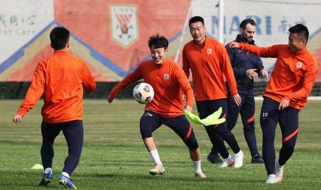 开云入口-泰山遭遇残阵烦恼今日斗宿敌 费莱尼尚未满血复活