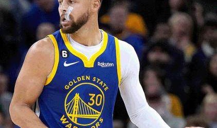 开云中国-库里回暖掰正勇士船头 追库汤依然是球队最稳基石