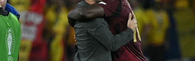 开云登录-丁丁：卢卡库踢出精彩欧洲杯 主帅：本该赢四五个