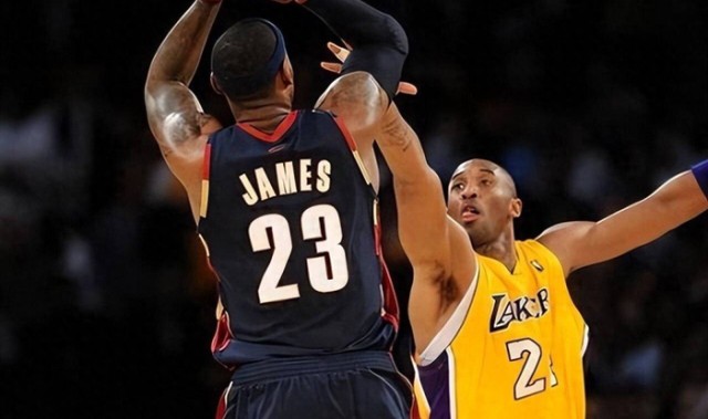 开云官网-科比和詹姆斯到底谁更强？美媒对比14项能力，没想到他被碾压了|科比·布莱恩特|科比-布莱恩特|nba|投篮|比赛_新浪体育_新浪新闻