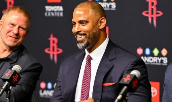 开云官网-火箭新帅上任三把火：掏空绿军教练组 6000万挖谁？