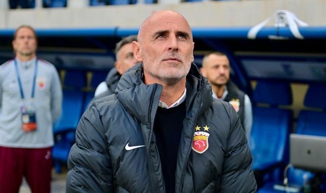 开云中国-非强阵海港下南洋力拼首胜 穆斯卡特直面现实挑战