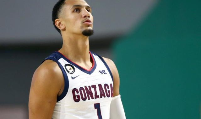 开云中国-各队夏季联赛值得关注球员（下）二年级秀展现自我